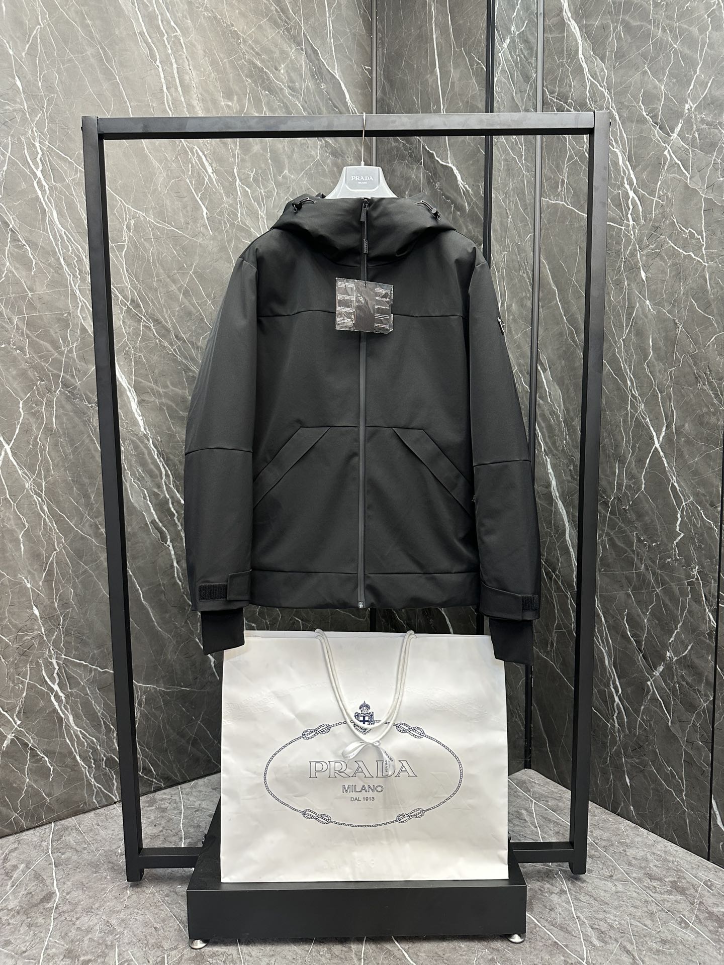 프라다 Prada 패딩