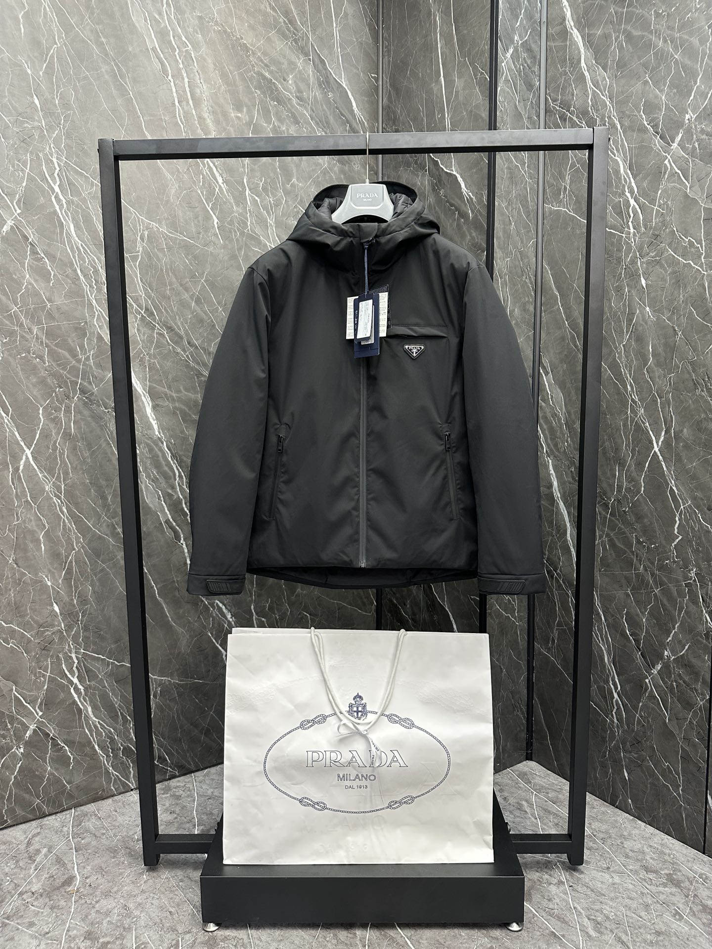 프라다 Prada 패딩