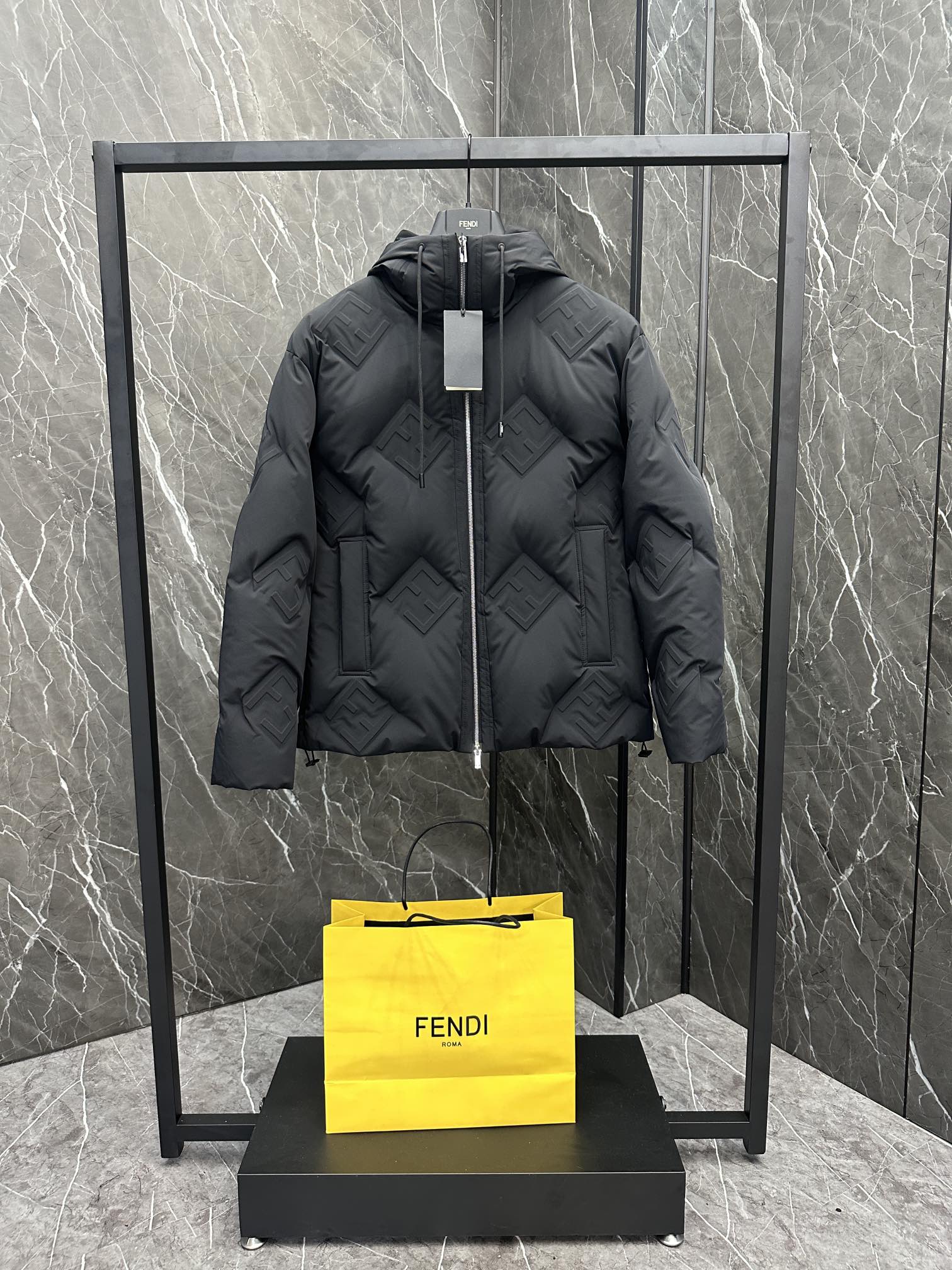 펜디 FENDI 패딩