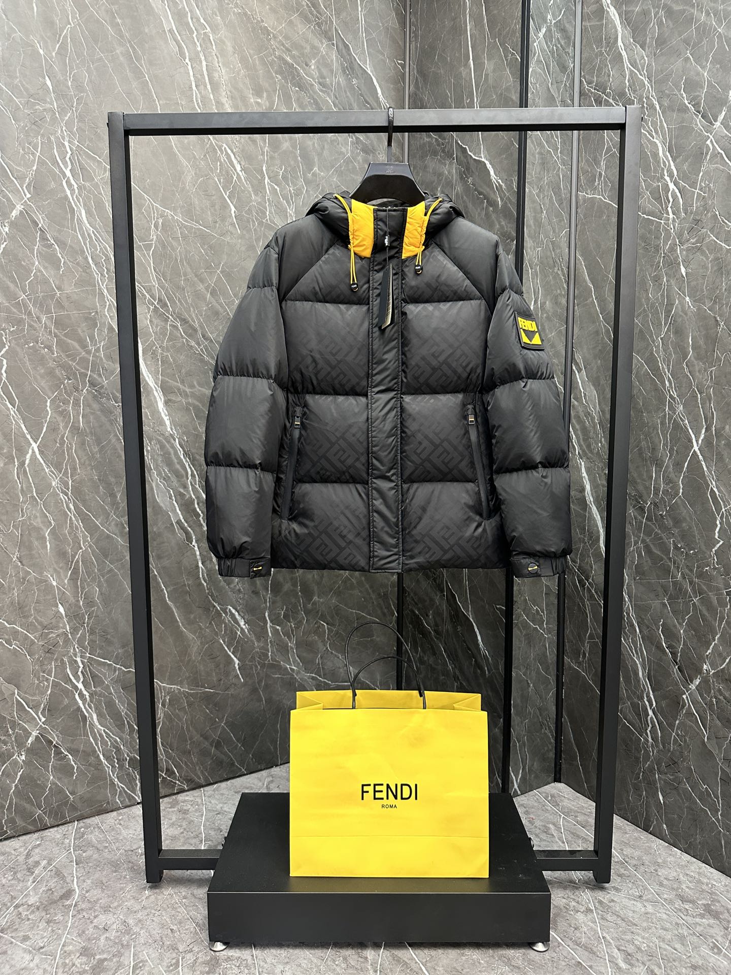 펜디 FENDI 패딩