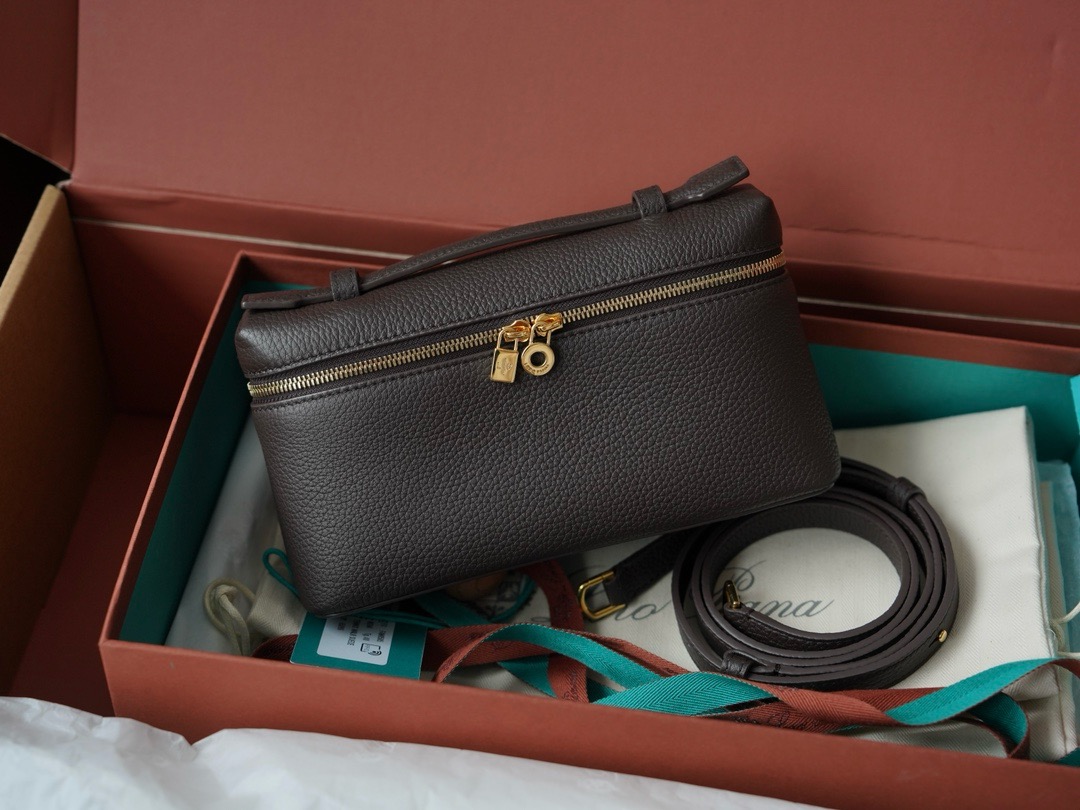 로로피아나 Loro Piana Extra Pocket L19