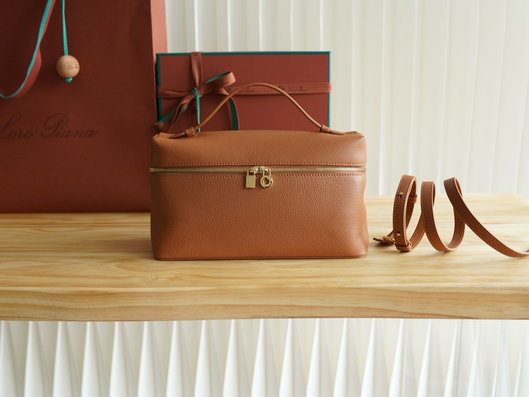 로로피아나 Loro Piana Extra Pocket L27