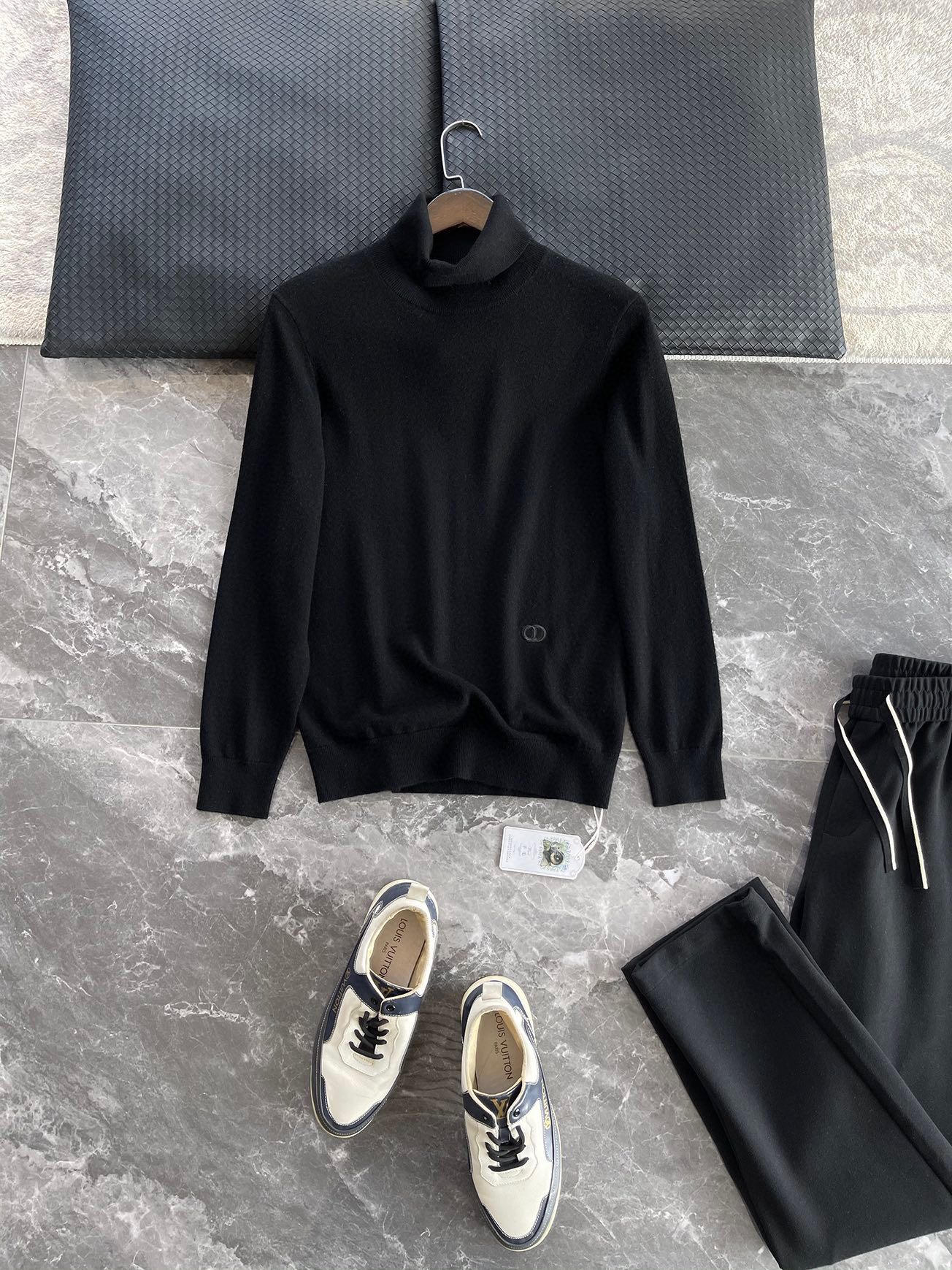 디올 Dior 스웨터
