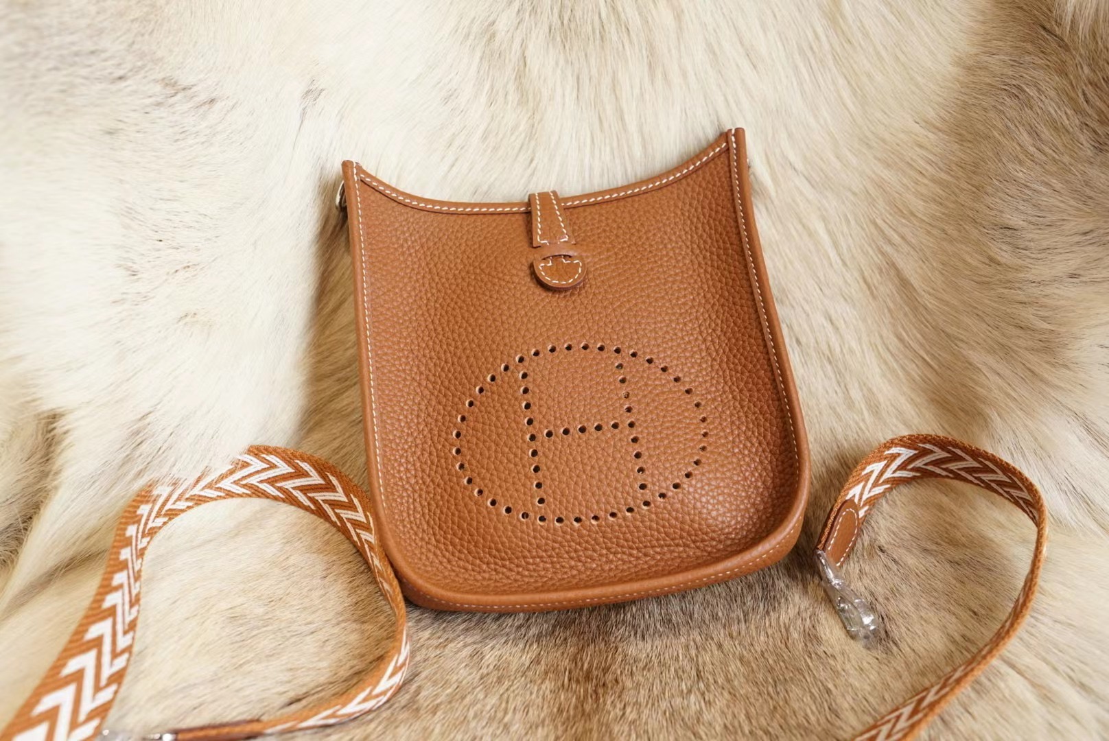 에르메스 Hermes Mini Evelyne Clemence