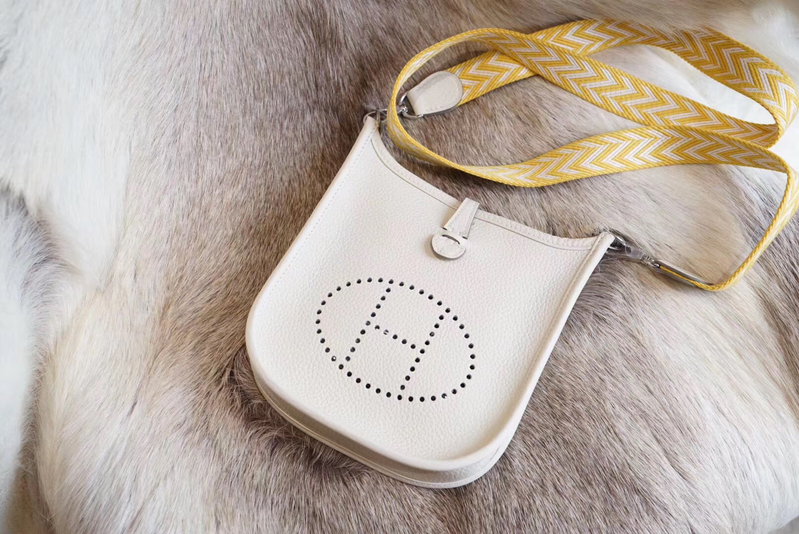 에르메스 Hermes Mini Evelyne Clemence