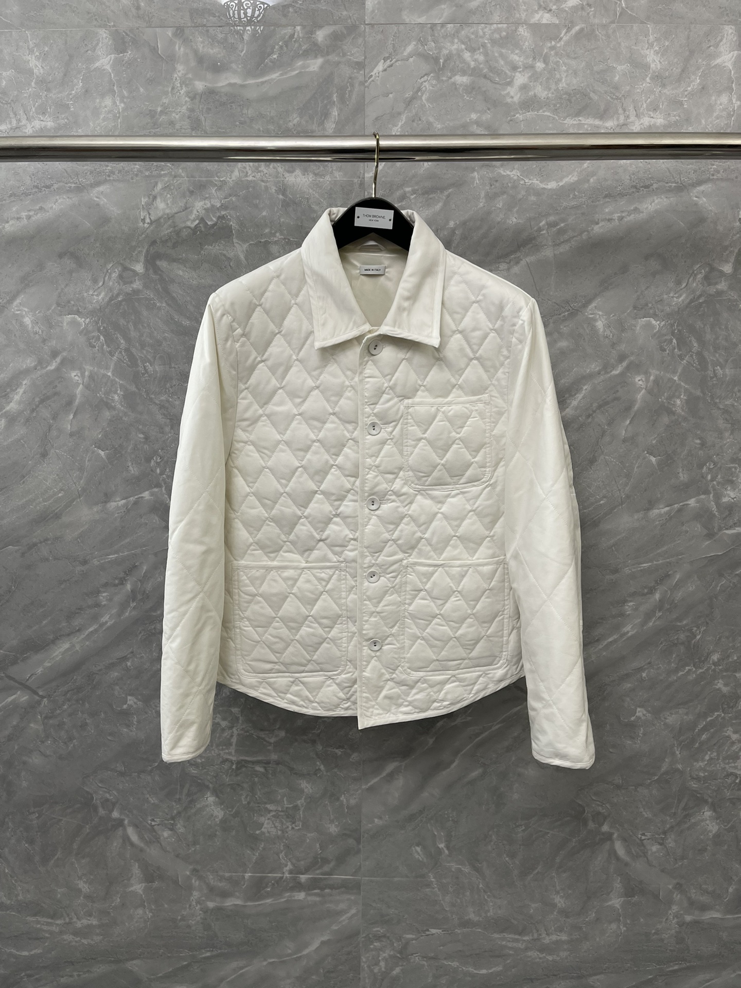 톰브라운 Thom Browne 패딩  재킷