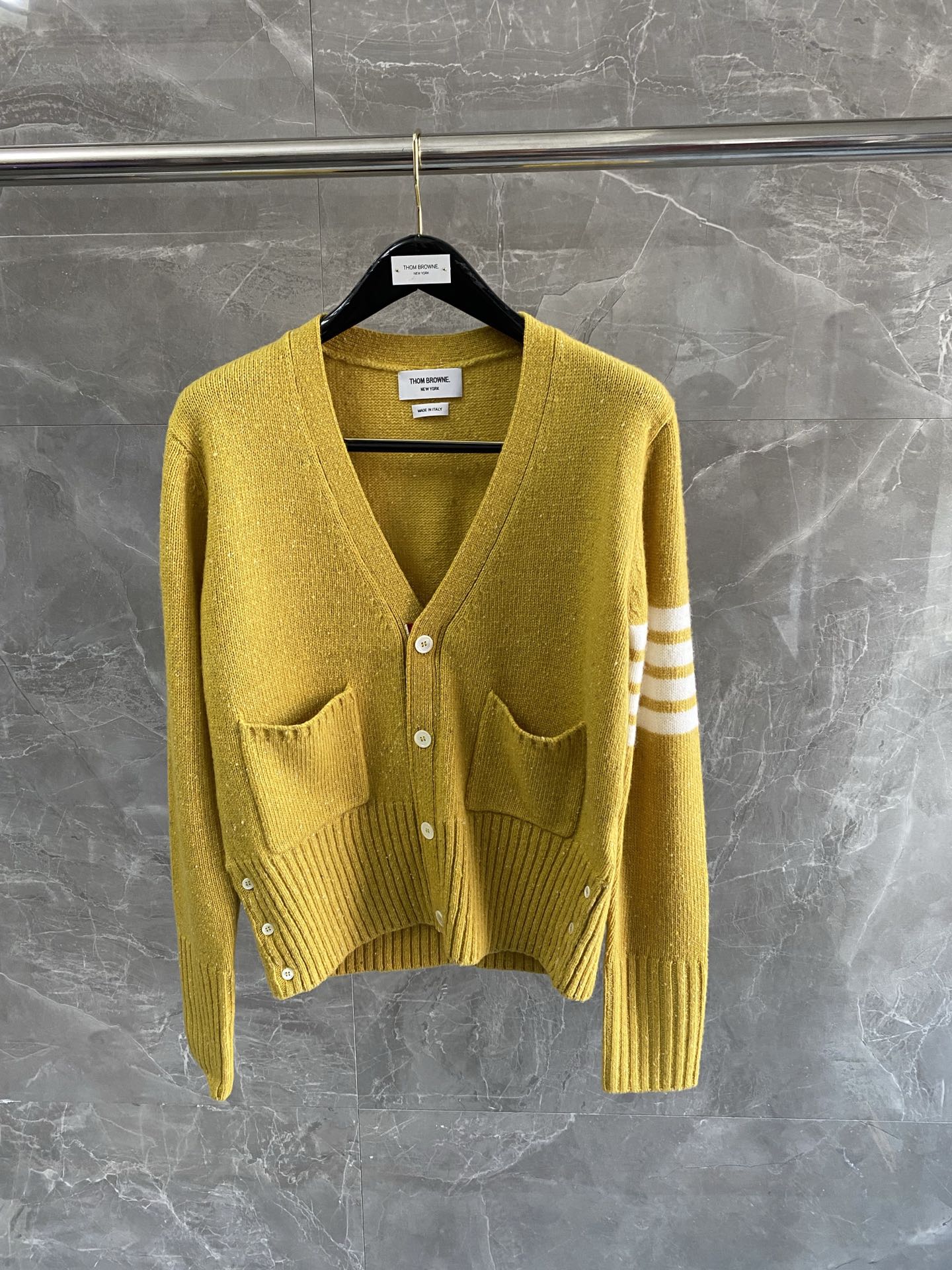 톰브라운 Thom Browne 가디건