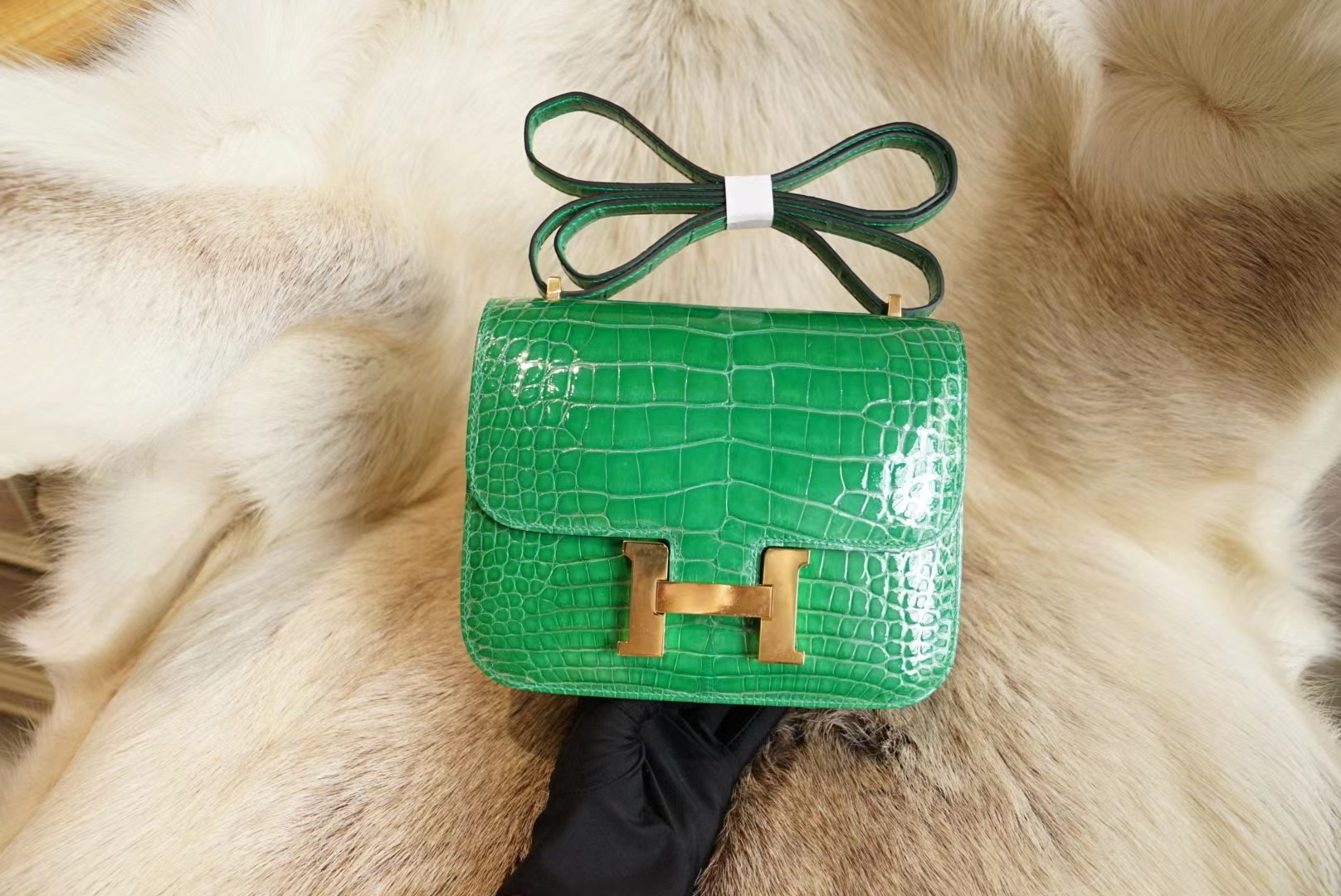 에르메스 Hermes Constance 19