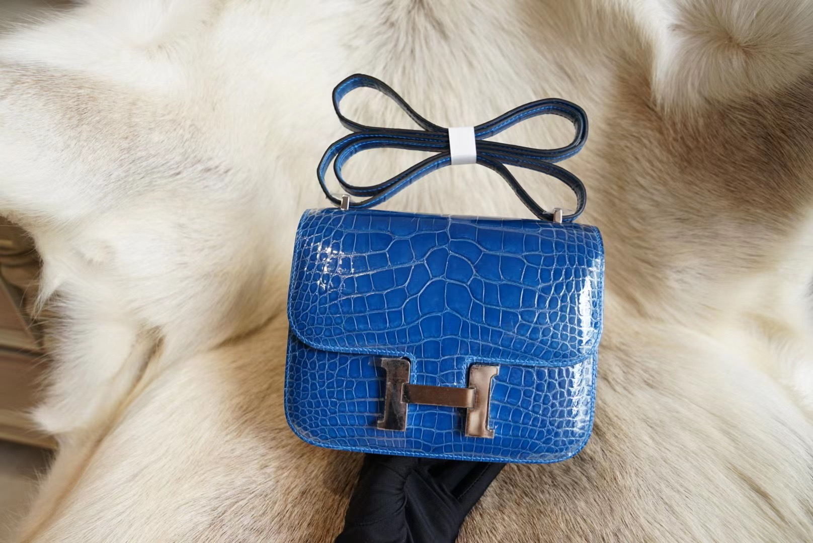 에르메스 Hermes Constance 19