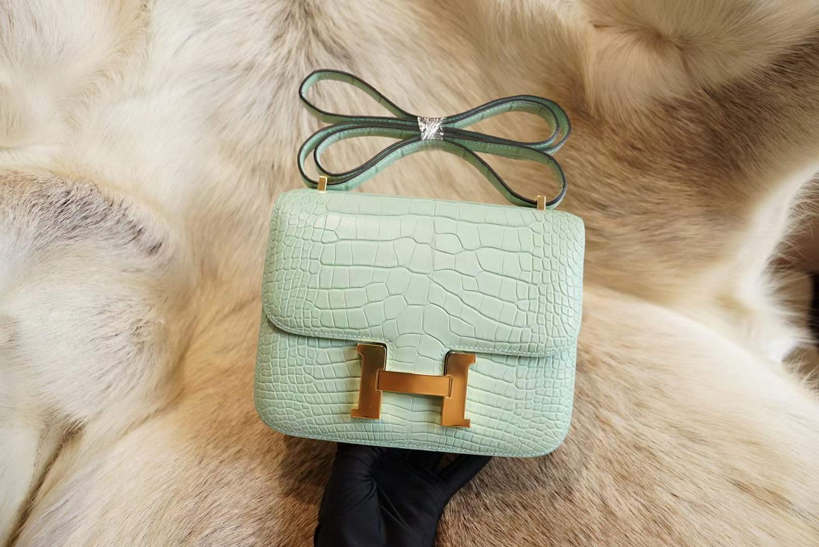 에르메스 Hermes Constance 19