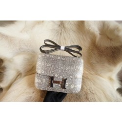 에르메스 Hermes Constance 19