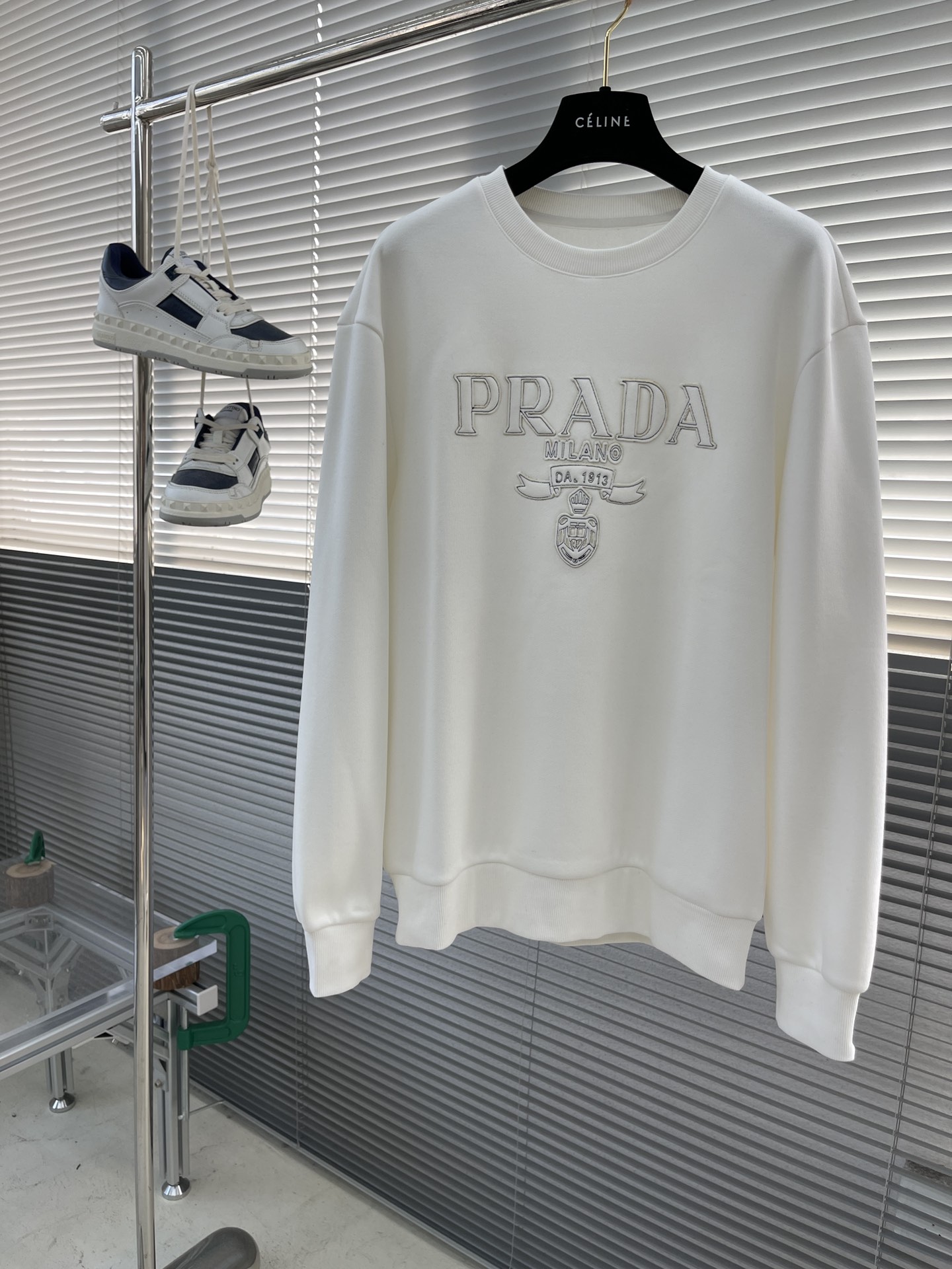 프라다 Prada 라운드 맨투맨