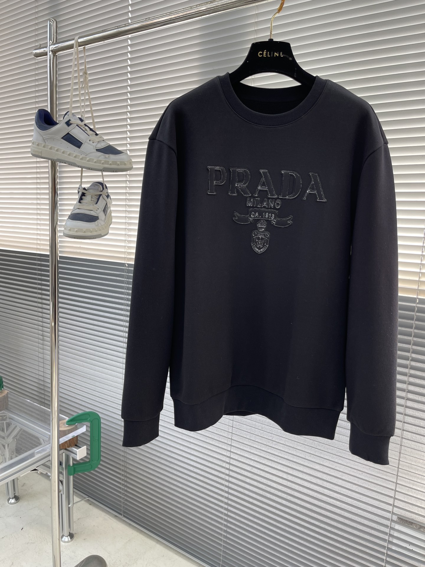 프라다 Prada 라운드 맨투맨
