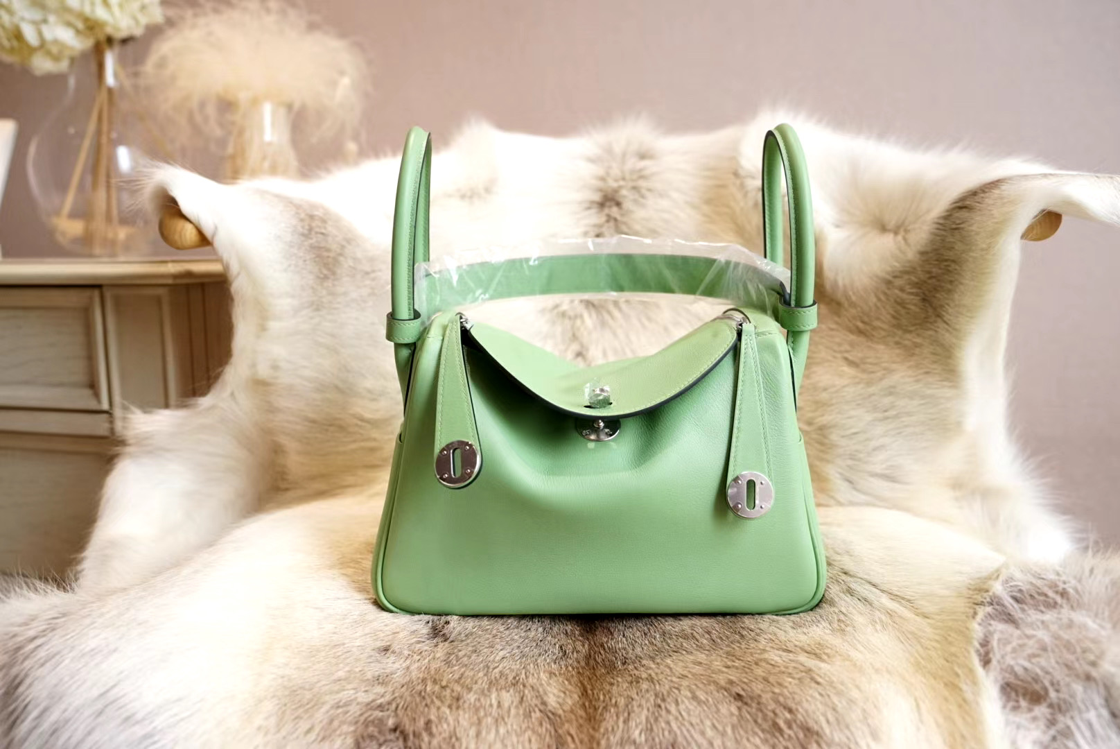 에르메스 Hermes Lindy 26 swift