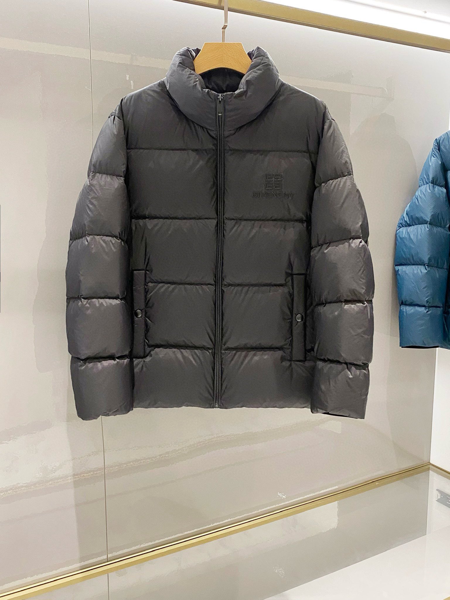 지방시 Givenchy 패딩