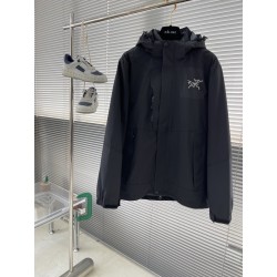 아크테릭스 ARC'TERYX 패딩재킷