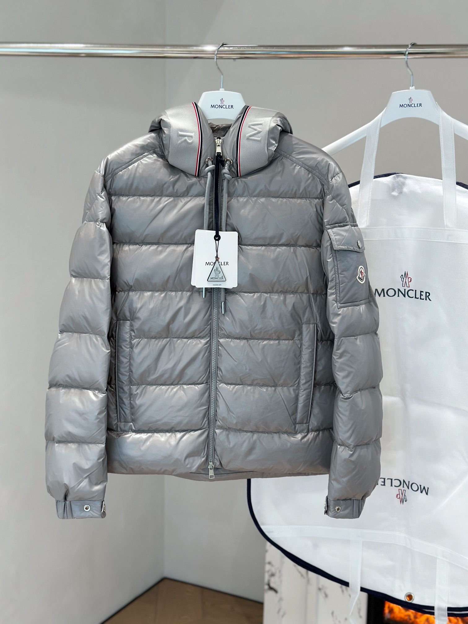 몽클레어 Moncler Pavin Jacket 패딩