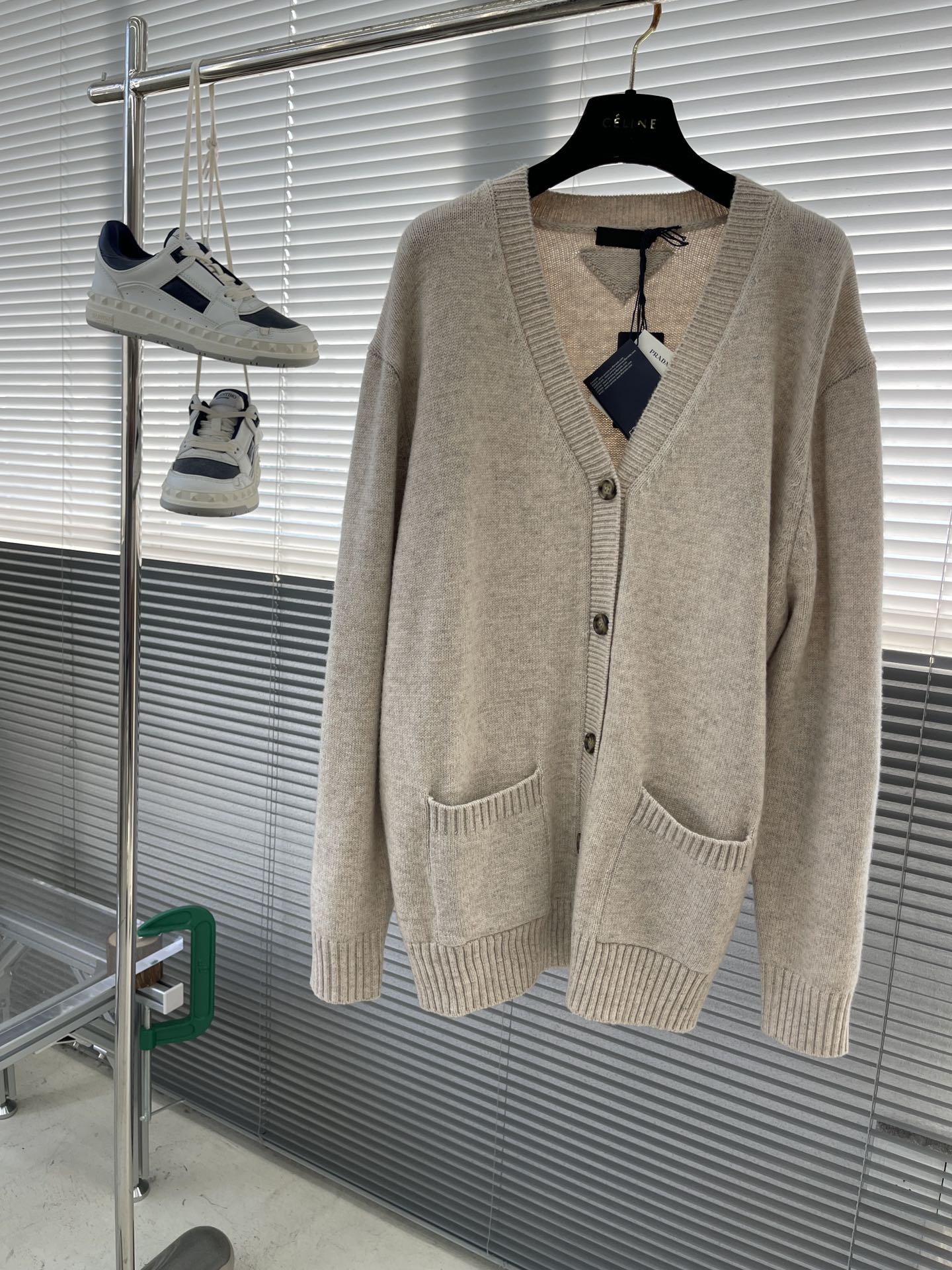 프라다 Prada 가디건