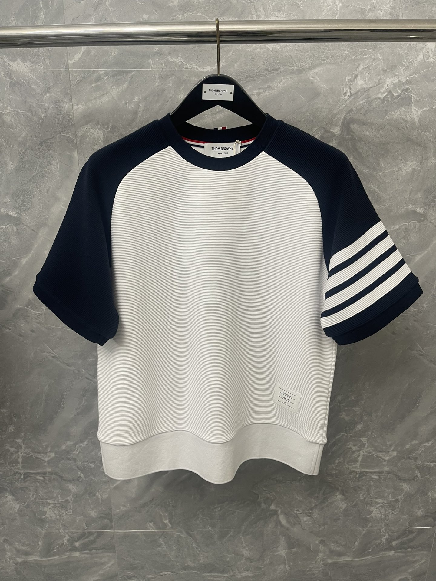 톰브라운 Thom Browne 반팔 티셔츠