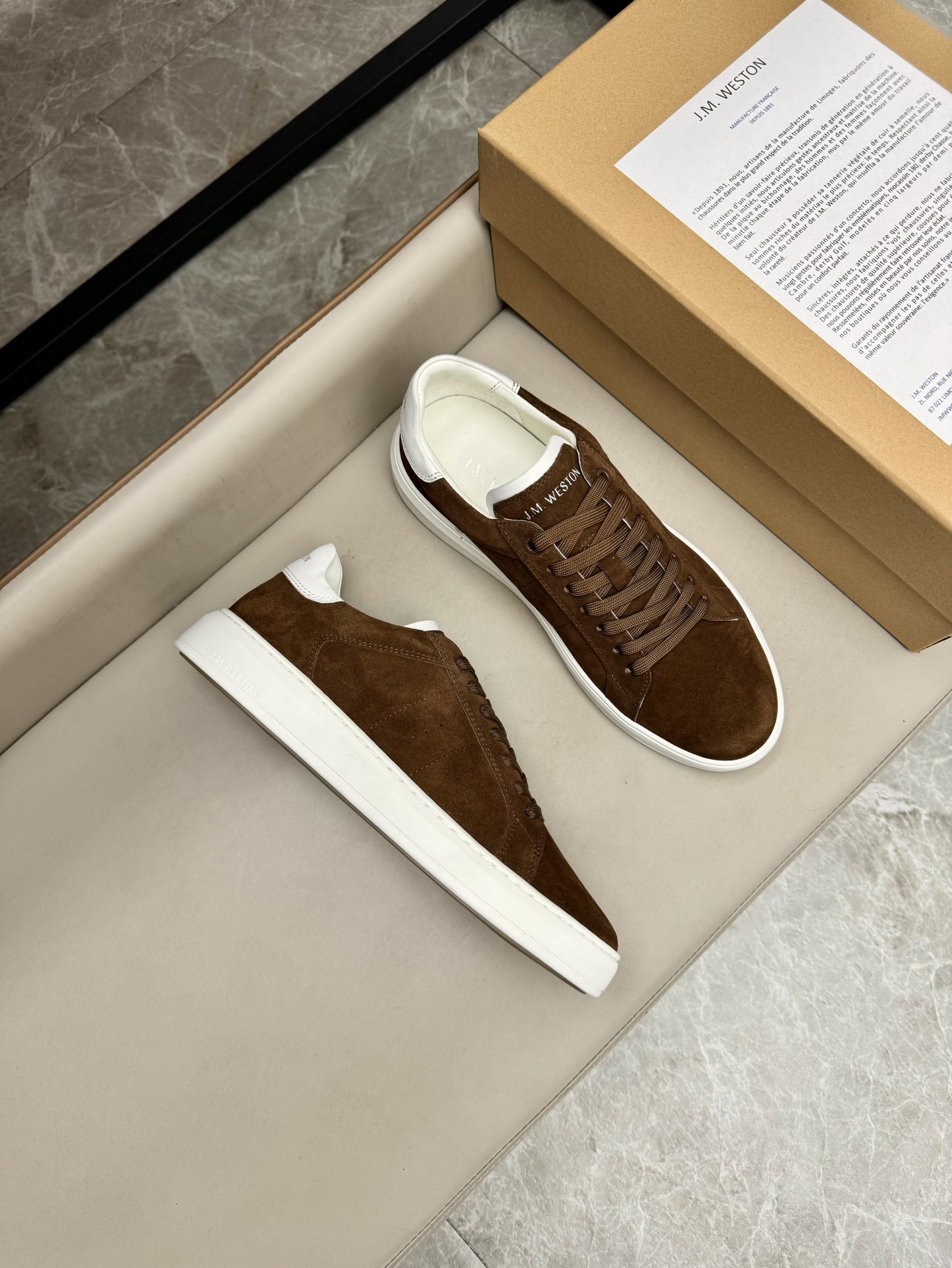 J.M.WESTON 스니커즈