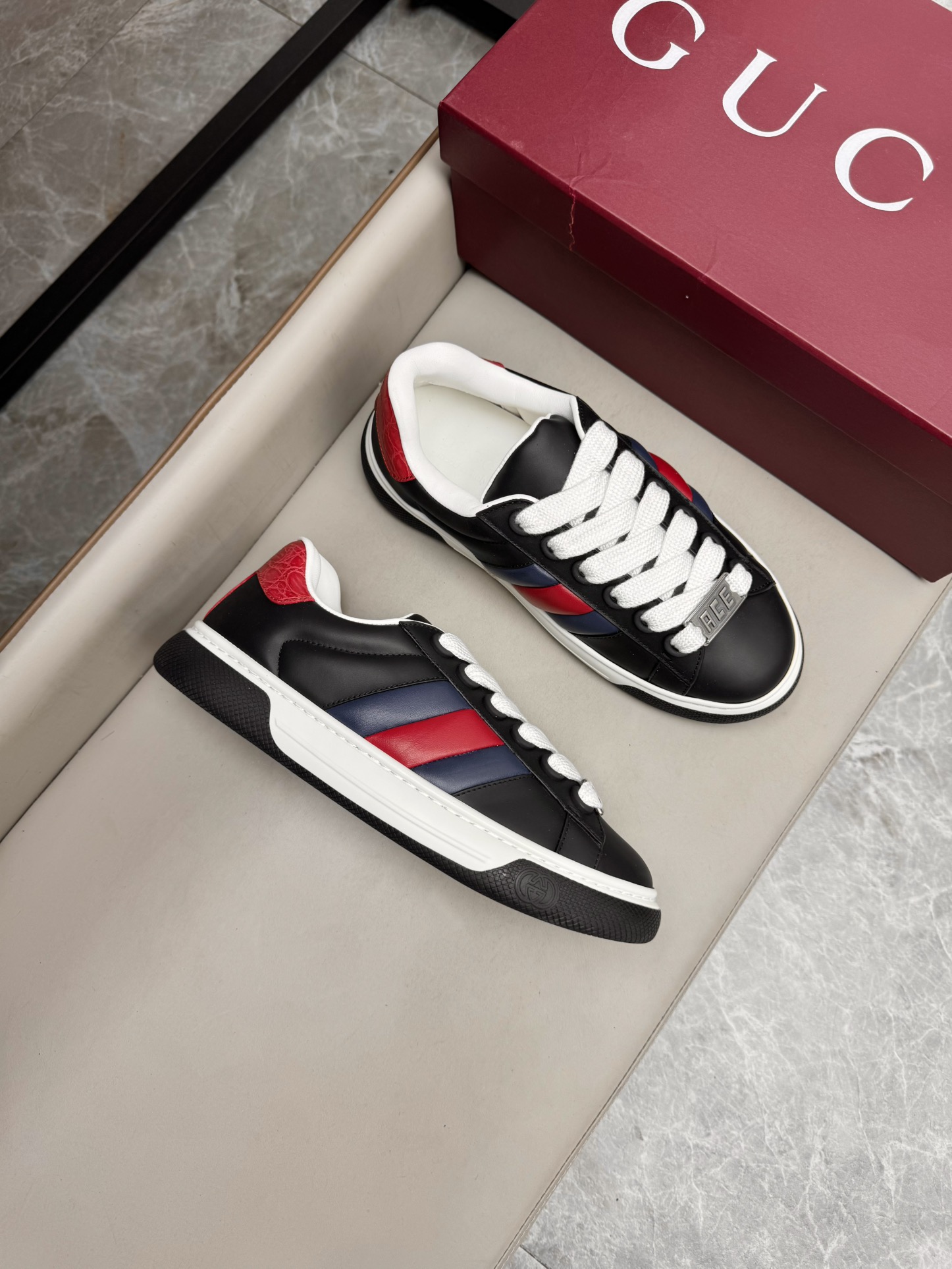 구찌 Gucci 스니커즈