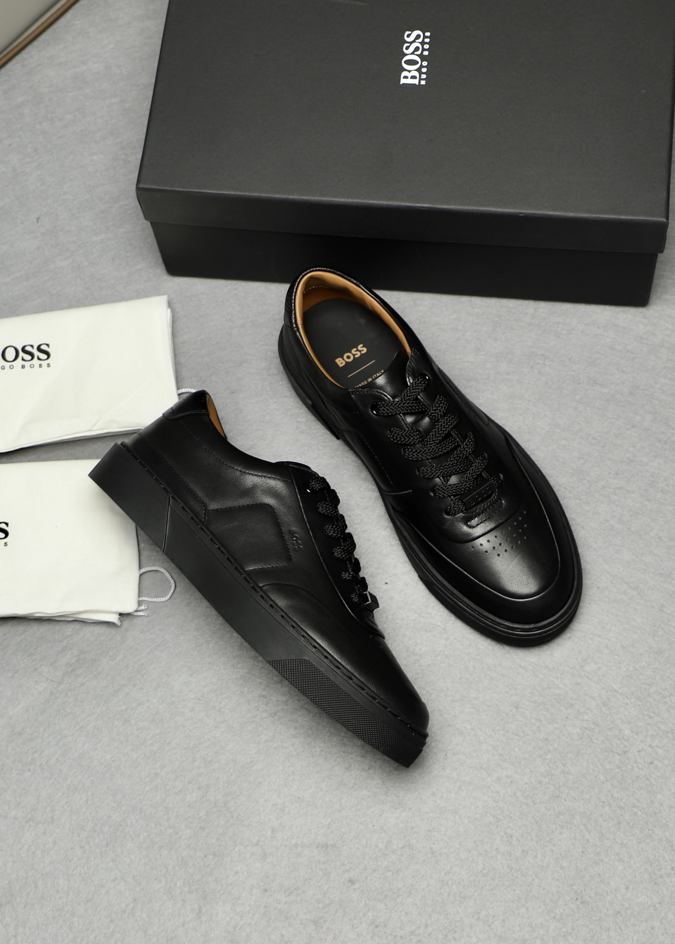 보스BOSS 스니커즈