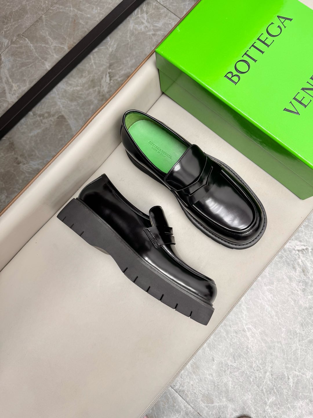보테가 베네타 Bottega Veneta 구두