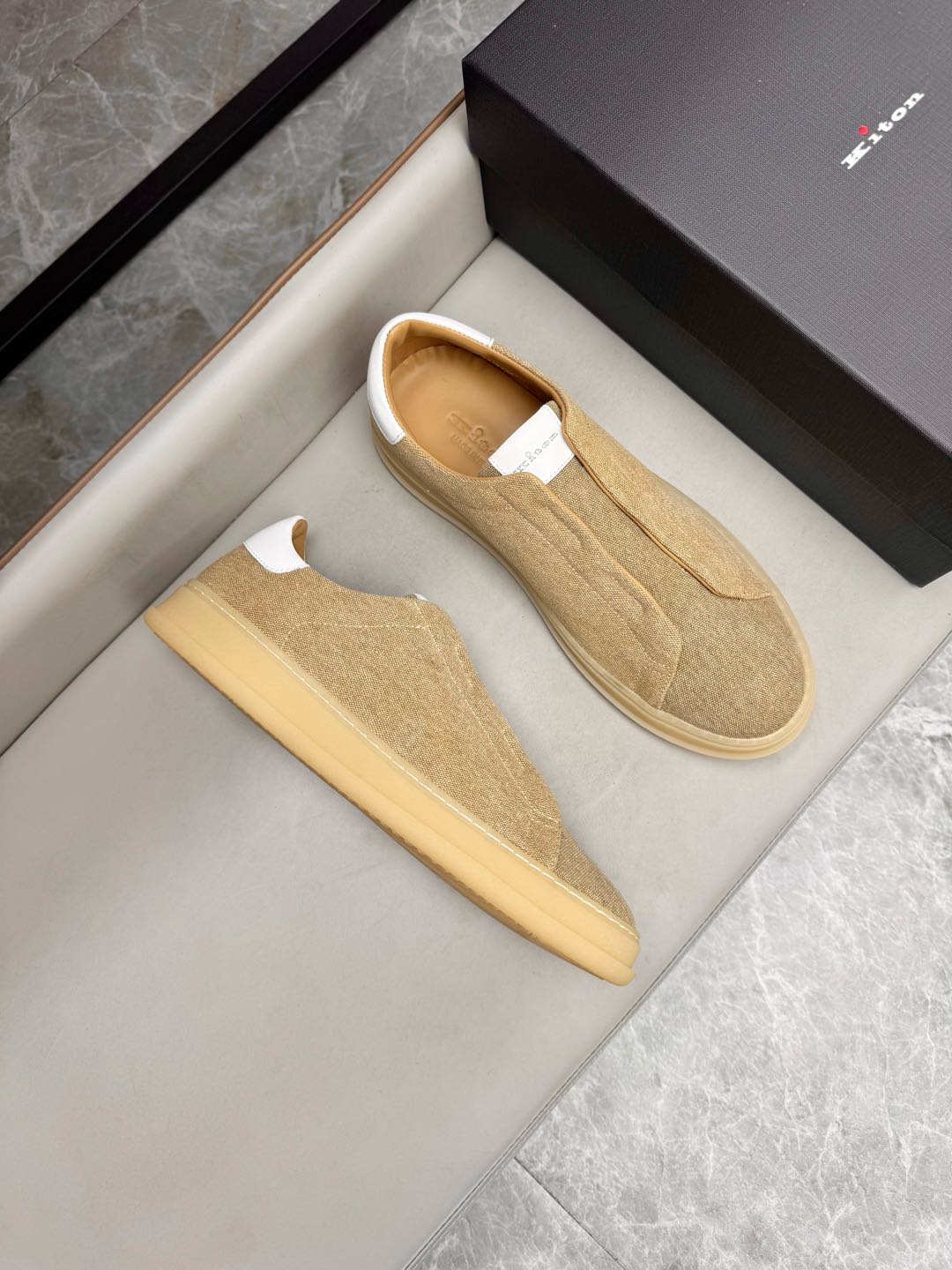 Kiton 스니커즈