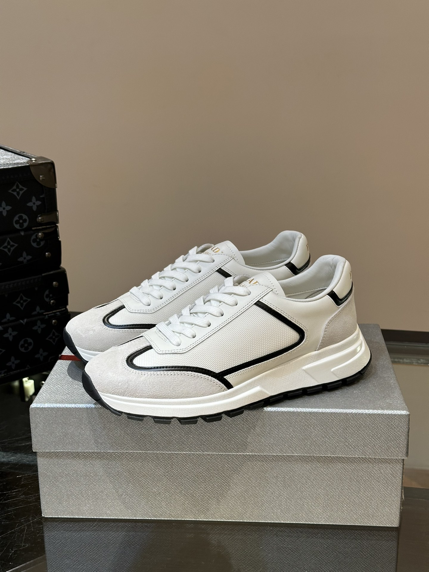 프라다 Prada 스니커즈