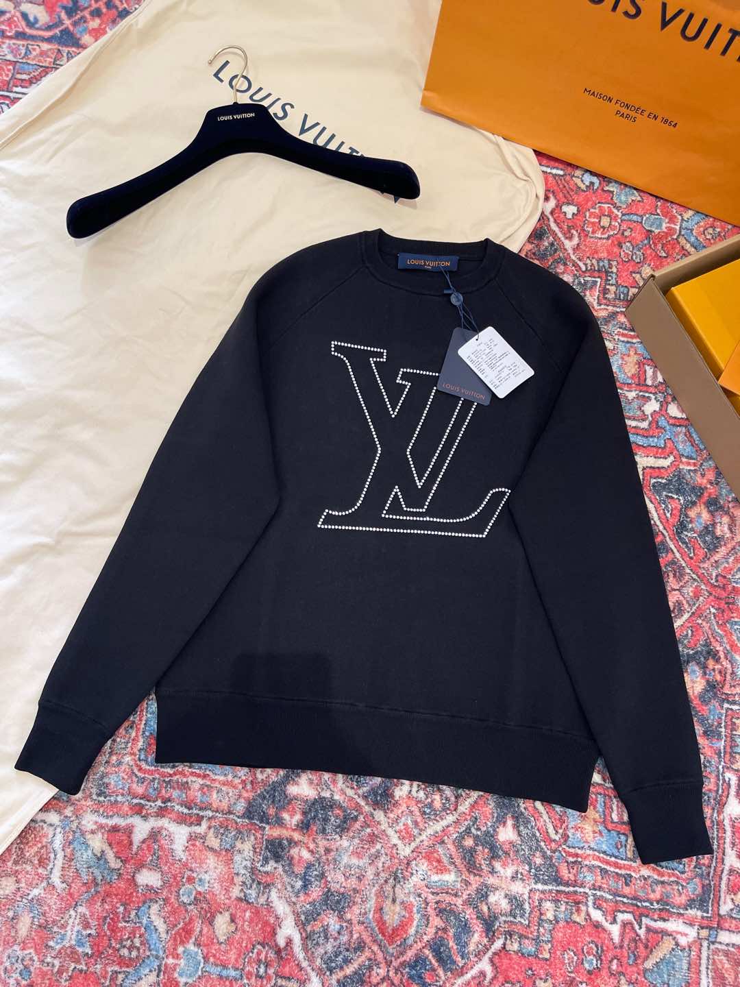 루이비통 Louis Vuitton 맨투맨