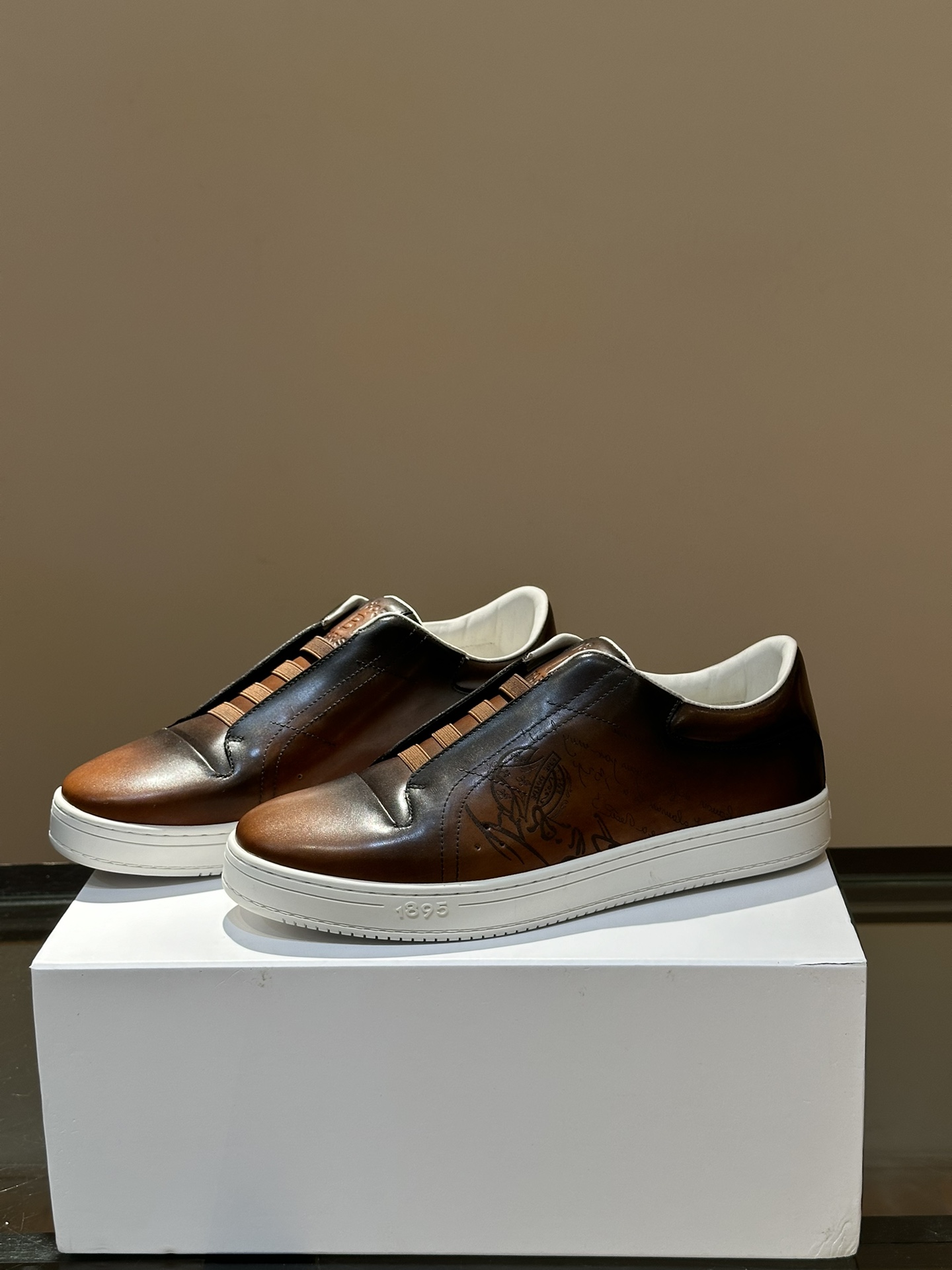 벨루티 Berluti 스니커즈