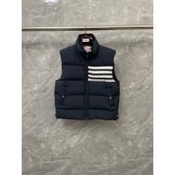 톰브라운 Thom Browne 조끼 패딩