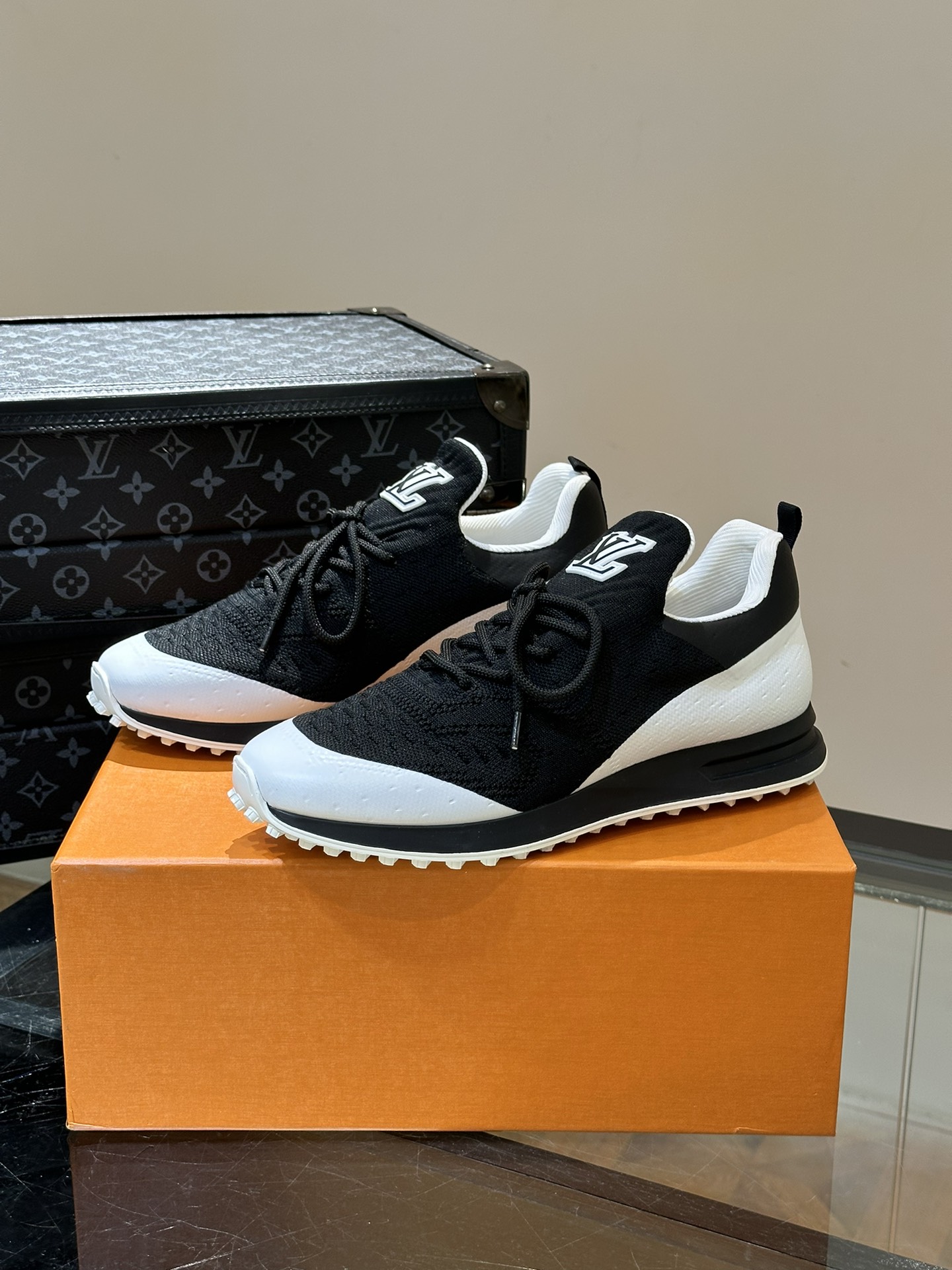 루이비통 Louis Vuitton 스니커즈