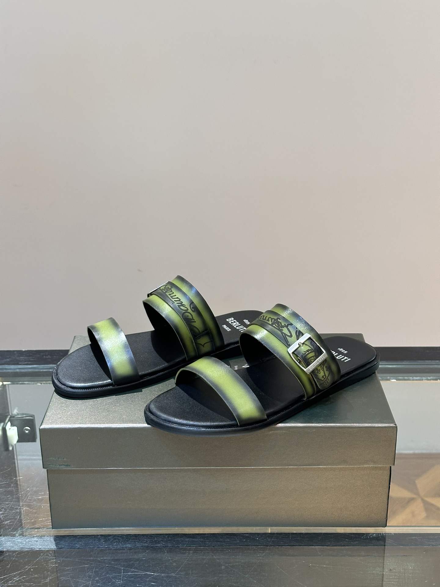 벨루티 Berluti 슬리퍼