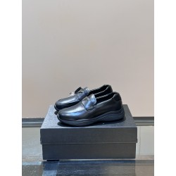프라다 Prada 스니커즈