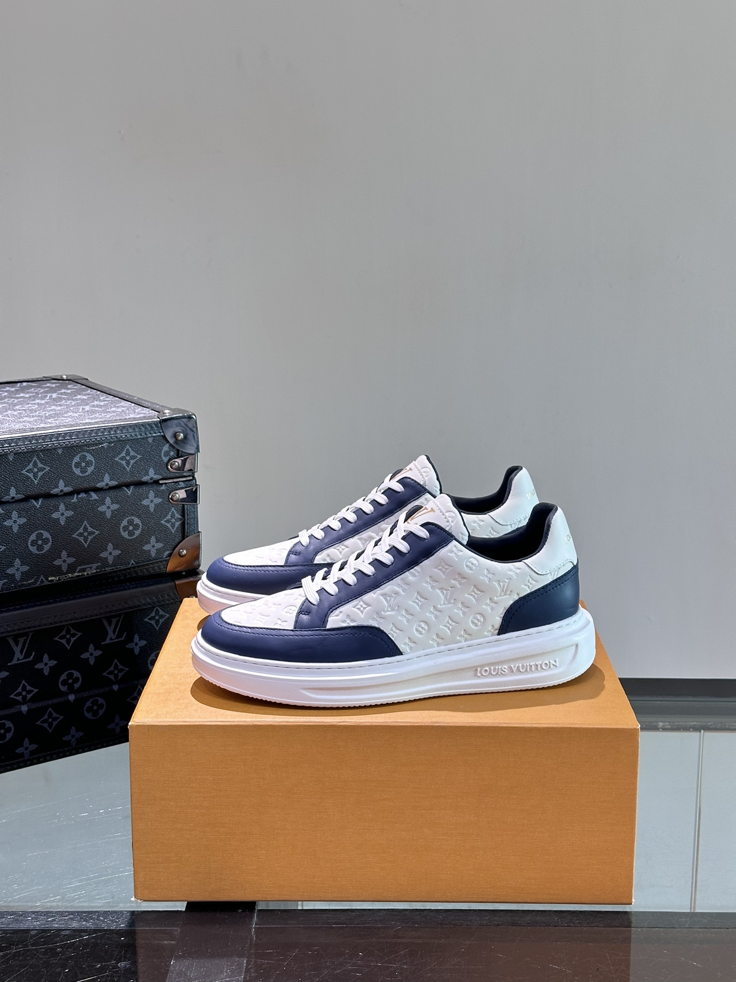 루이비통 Louis Vuitton 스니커즈