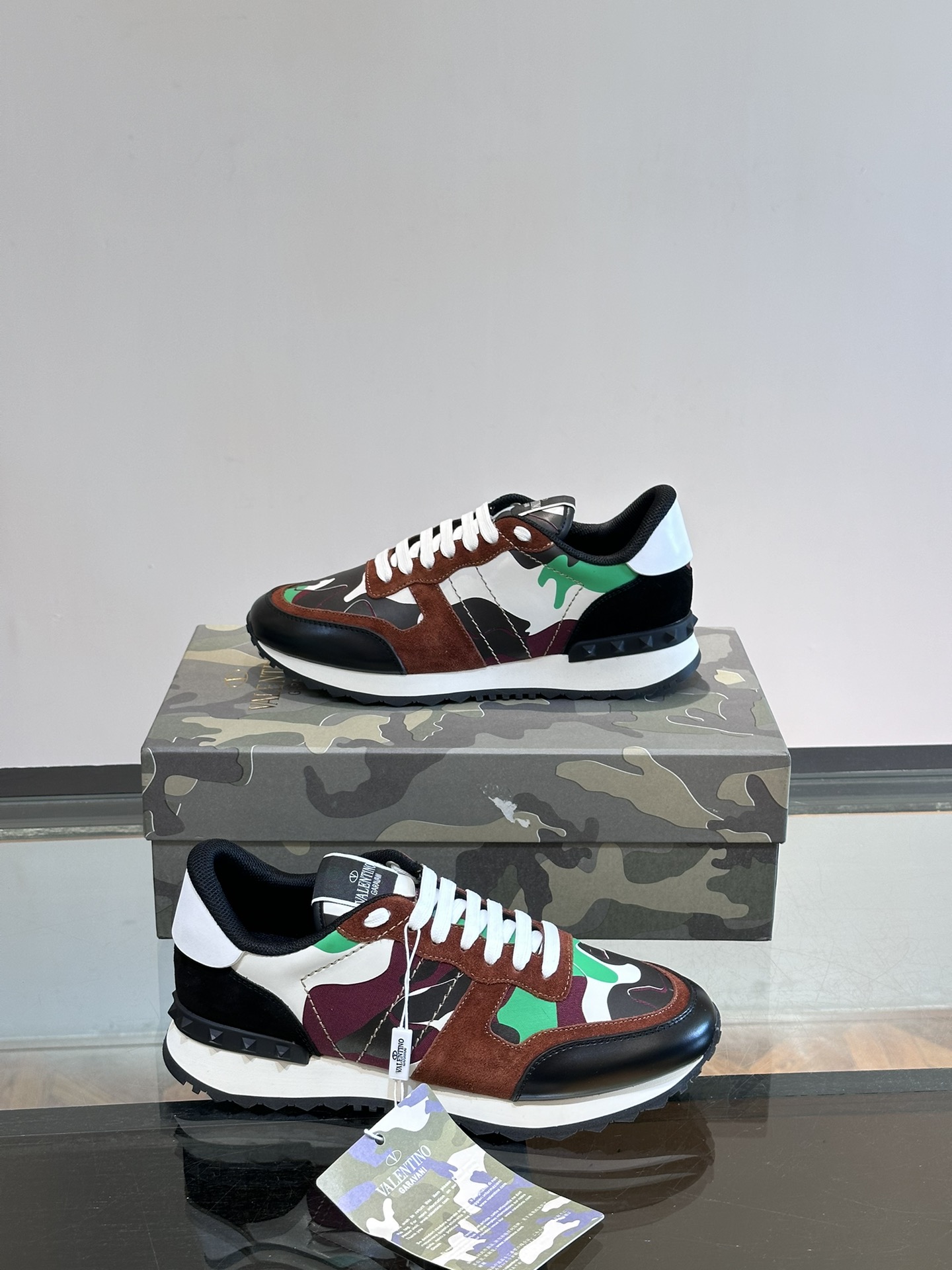 발렌티노 Valentino 스니커즈