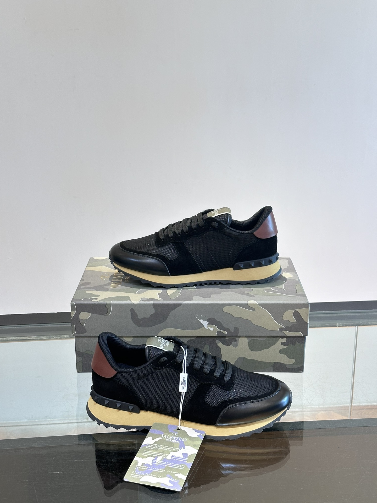 발렌티노 Valentino 스니커즈