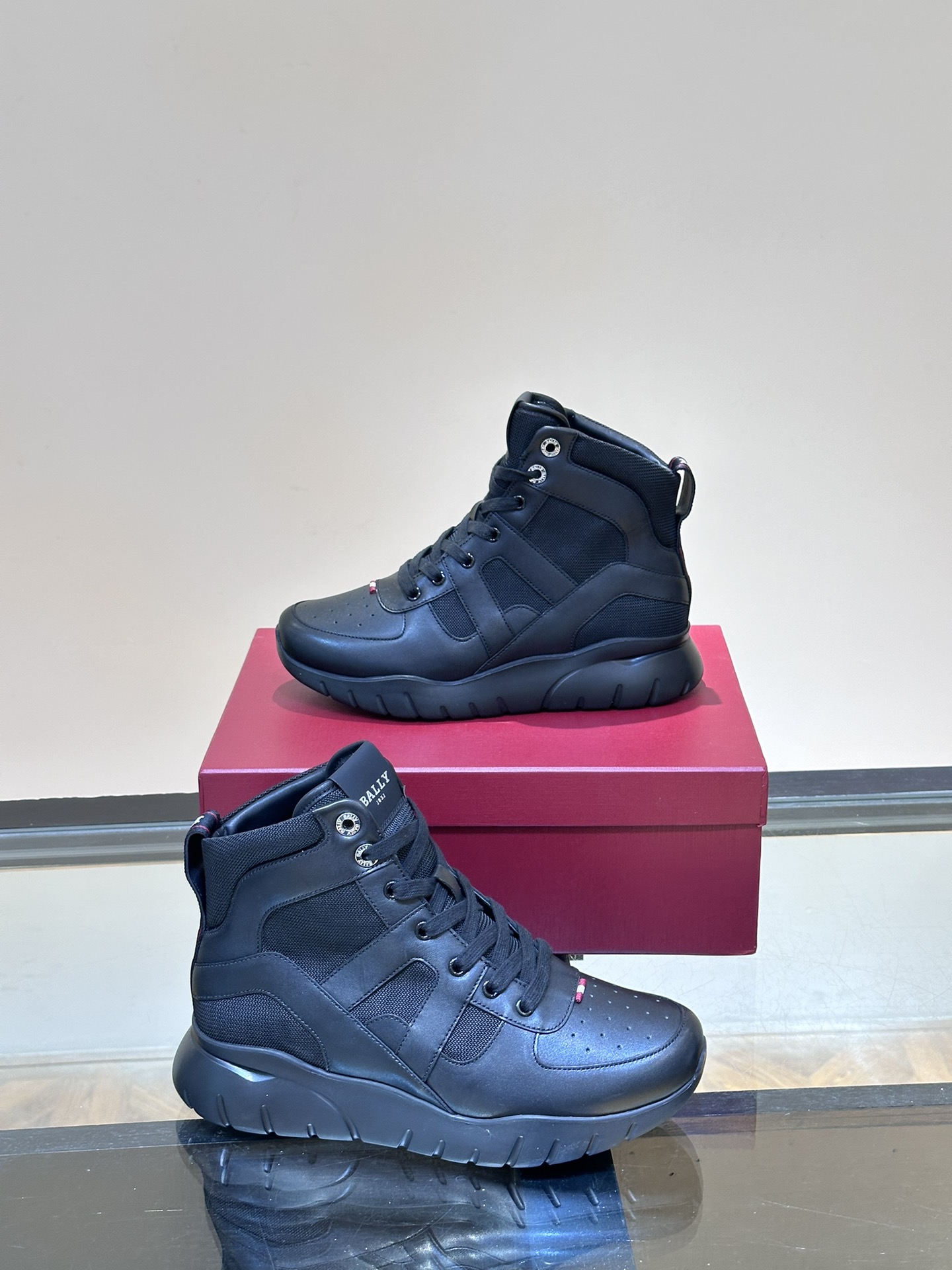 발리 BALLY 스니커즈