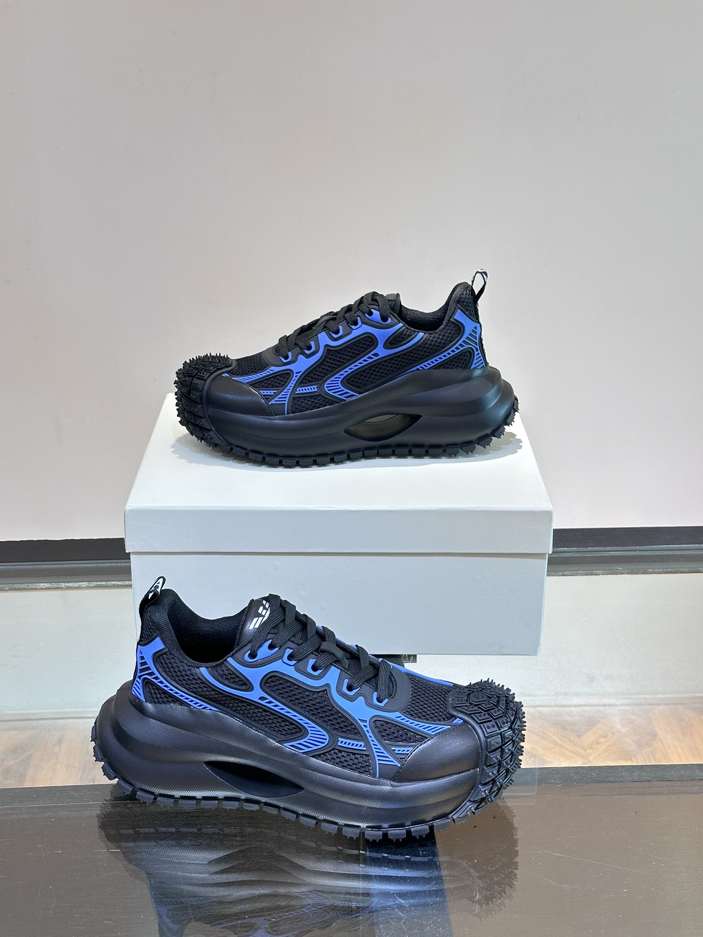 조르지오 아르마니 GIORGIO ARMANI 스니커즈