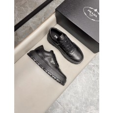 프라다 Prada 스니커즈