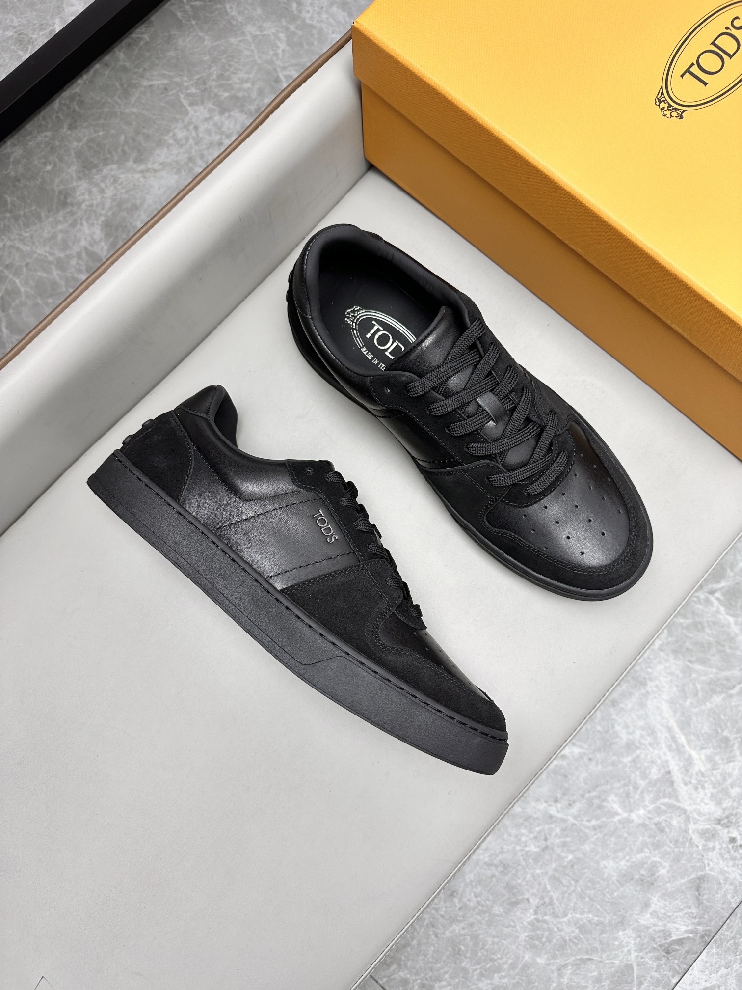 토즈 TOD'S 스니커즈