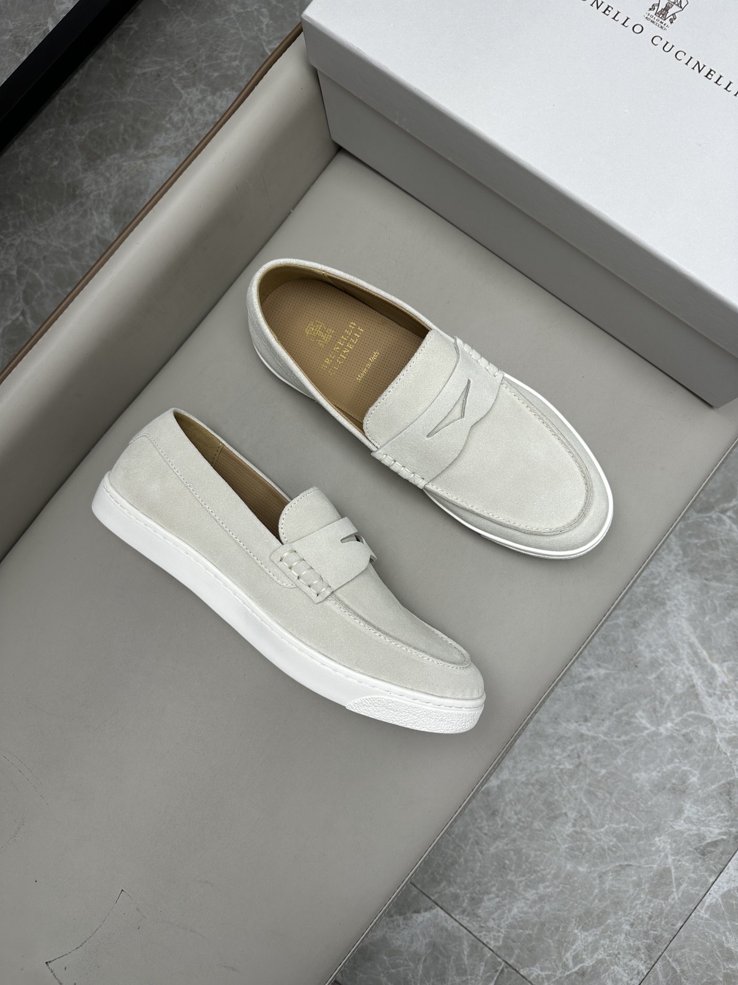 브루넬로 쿠치넬리 Brunello Cucinelli 스니커즈