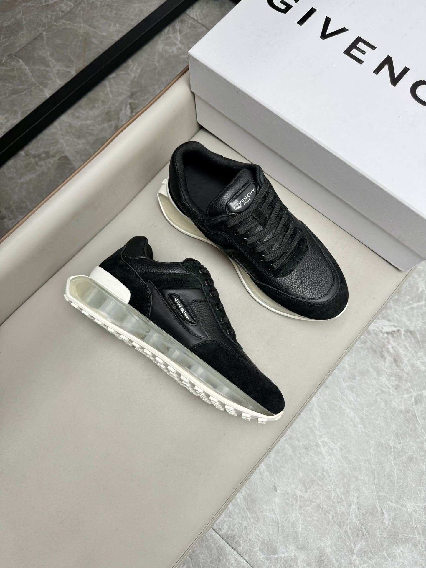 지방시 Givenchy 스니커즈