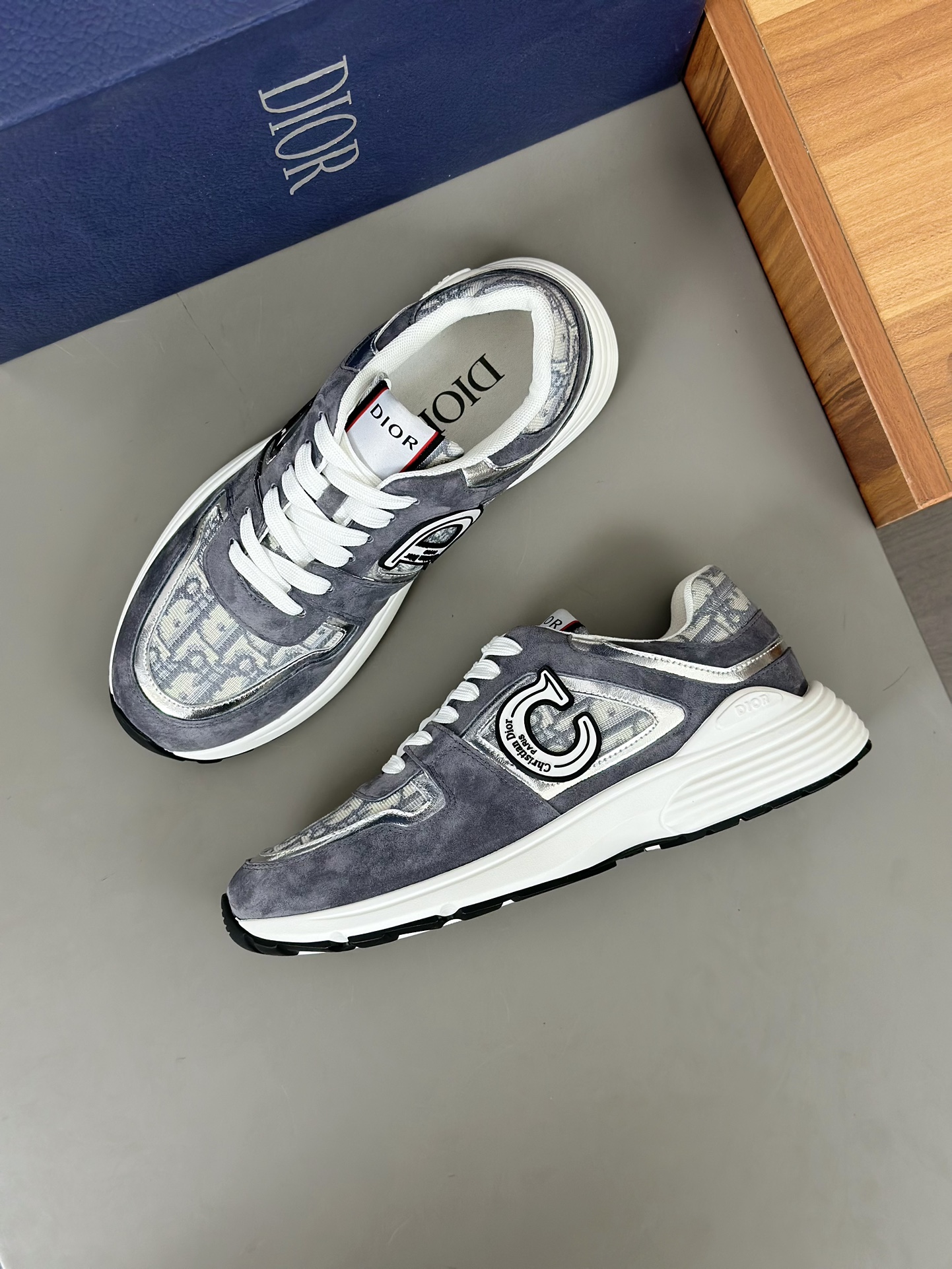디올 Dior 스니커즈