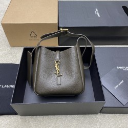 생로랑 Saint laurent/YSL 809461 Le 5 A 7 Supple Baby in Grained Leather Light Musk 15cm