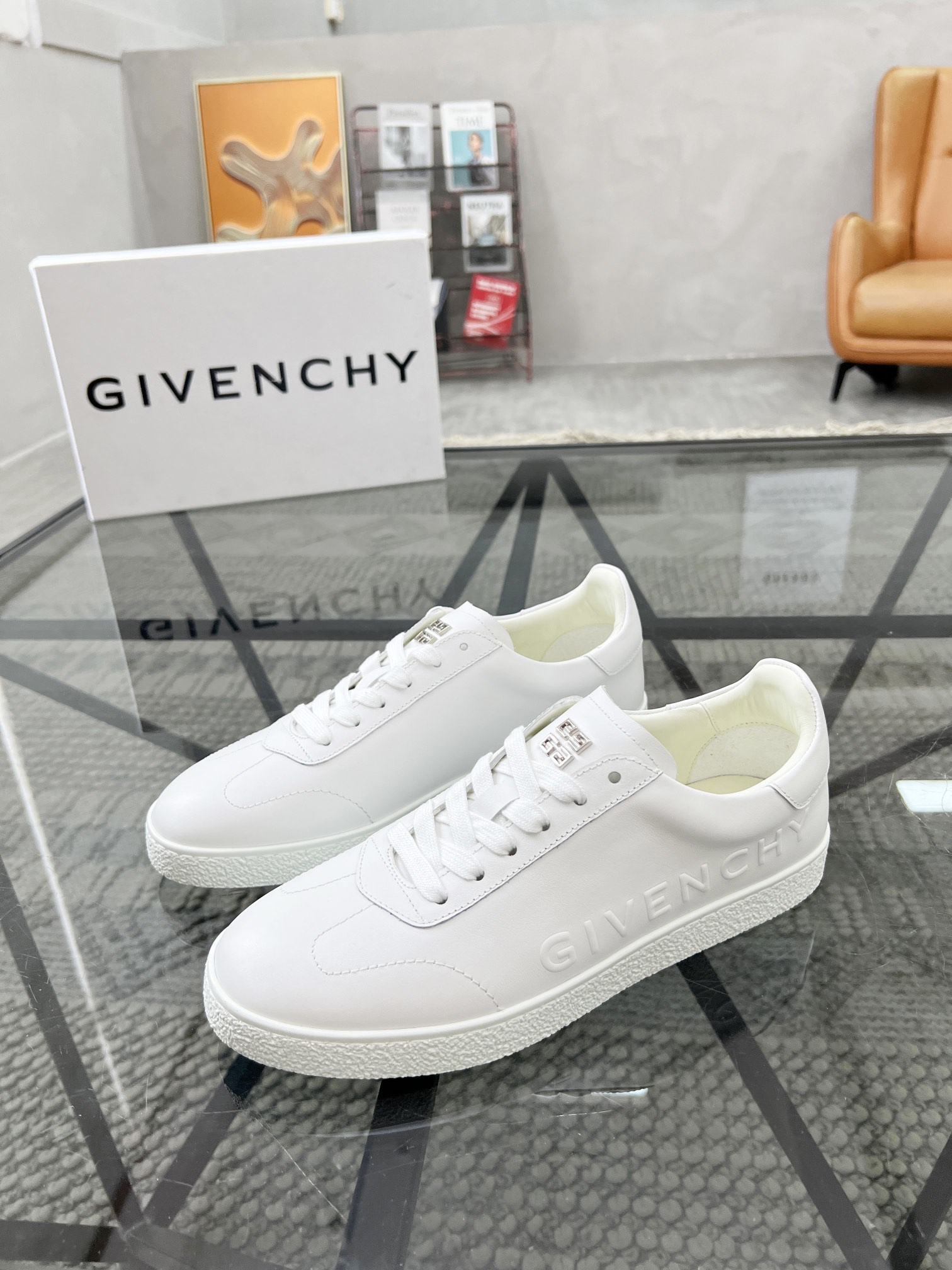 지방시 Givenchy 스니커즈