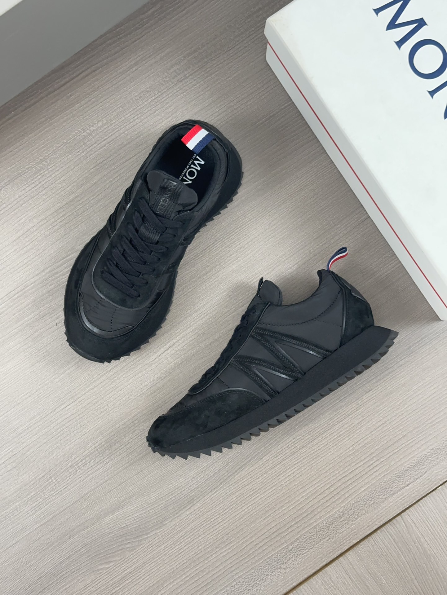 몽클레어 Moncler 스니커즈