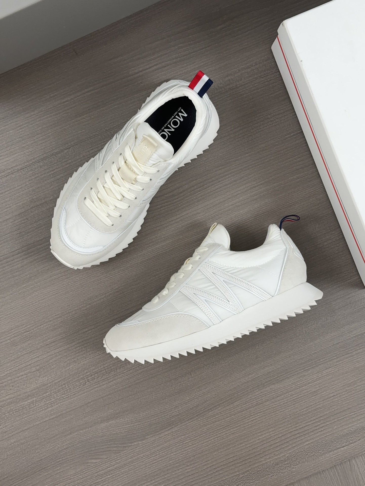 몽클레어 Moncler 스니커즈
