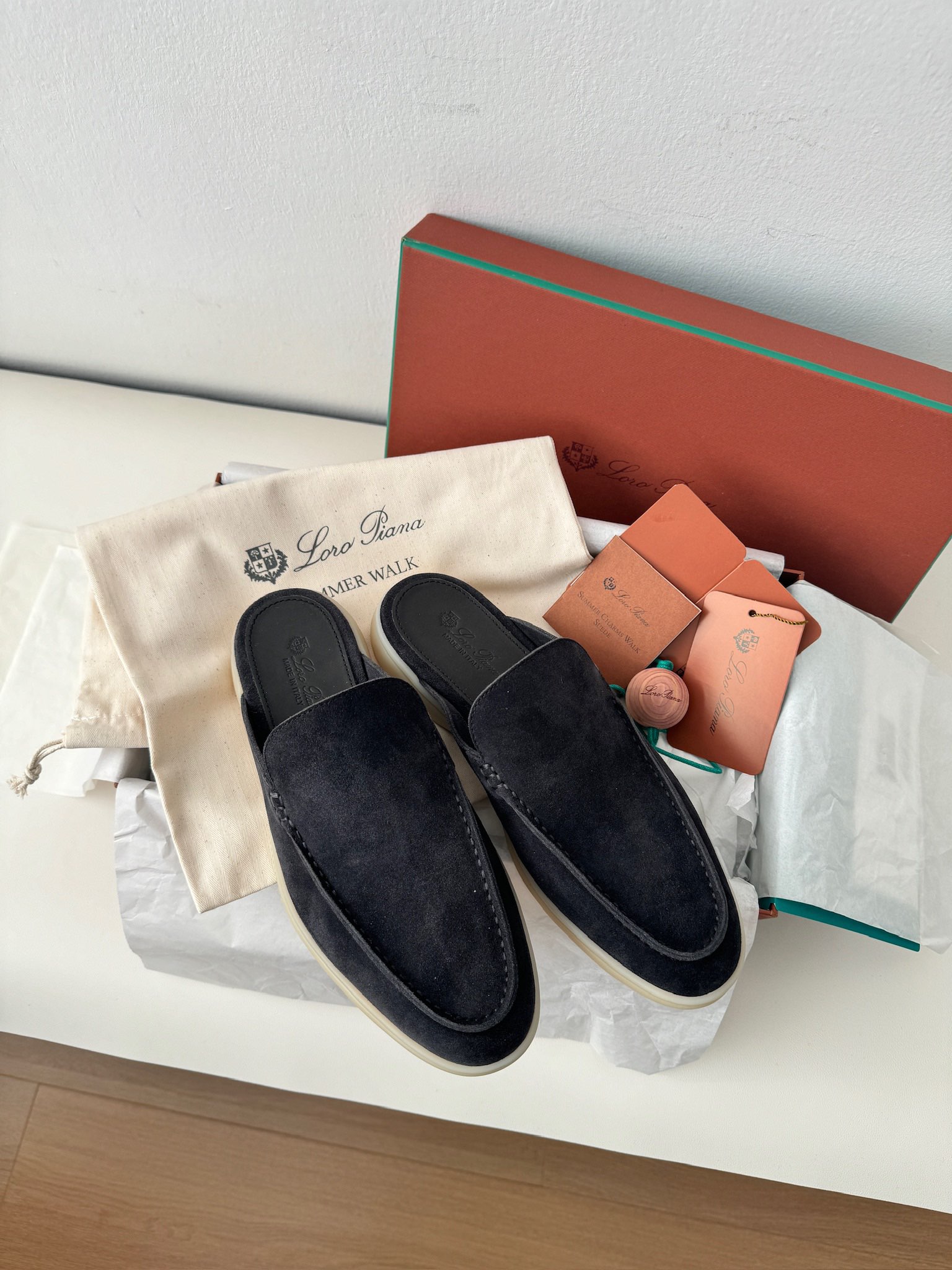 로로 피아나 Loro Piana Babouche Walk Loafers Suede FAM3488